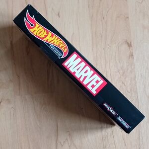 Marvel Hot Wheels Premium Deadpool Spider Milano 4 cars